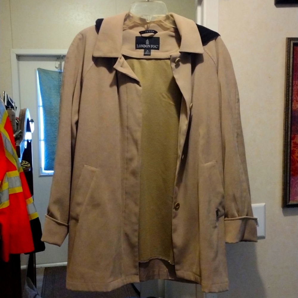 London Fog Stretch Med Pet Jacket
